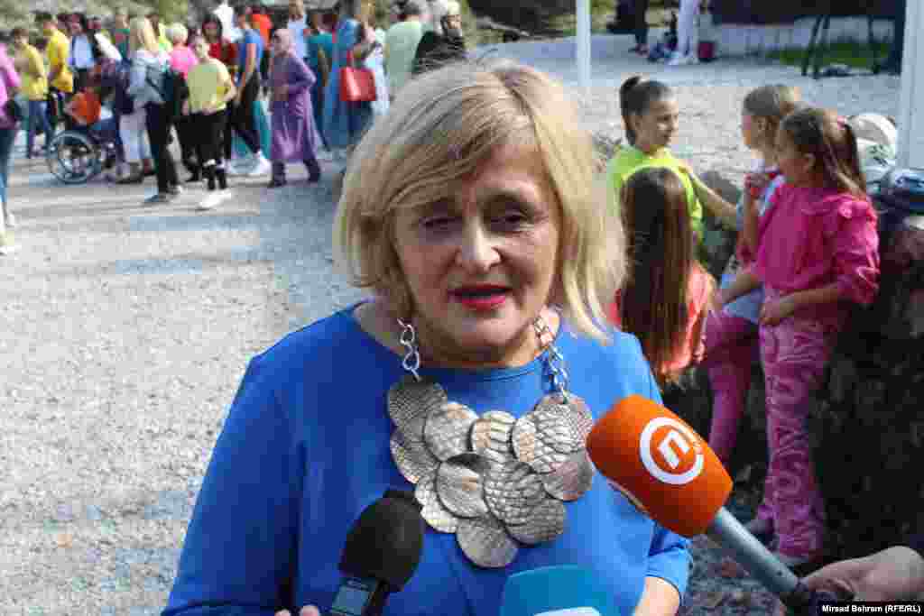 Ravnateljica Osnovne škole Ivana Gundulića u Mostaru Marija Jurčić poručila je da 30 godina nakon rata u BiH, ne bi trebali govoriti o suživotu i toleranciji, nego o prijateljstvu i ljubavi.
