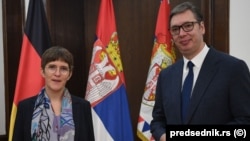 Ministarka za evropske poslove i klimatska pitanja Nemačke Ana Lirman sa predsednikom Srbije Aleksandrom Vučićem 24. oktobra 2022. u Beogradu