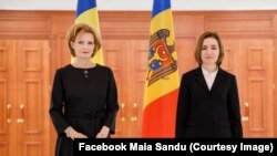 Margareta, Custodele Coroanei României (stânga) și Maia Sandu, președinta R. Moldova, la Palatul Prezidențial din Chișinău, 28 octombrie 2022