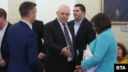 Иван Гешев на среща с БСП в паламента