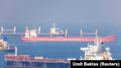 Вантажне судно Despina V, яке везе українське зерно, поблизу Стамбула, 2 листопада 2022 року