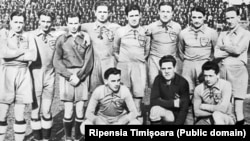 Ripensia Timișoara - prima echipă profesionistă din România. Mulții dintre jucătorii Ripensiei au venit de la Chinezul Timișoara. Ambele cluburi au fost înființate de aceeași persoană, Cornel Lazăr. 