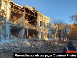 Școală bombardată la Nikolaev, 1 noiembrie 2022.