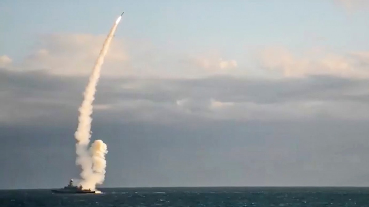 Росія тримає в Чорному морі ракетоносій, але без ракет – ВМС