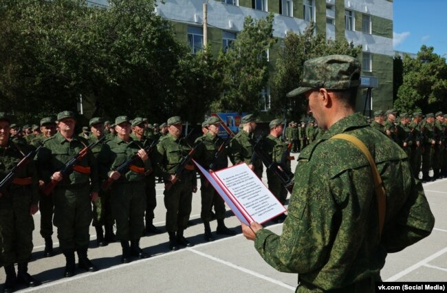 Кримчани, мобілізовані Росією на війну з Україною. Севастополь, 27 вересня 2022 року