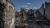 Армія РФ вдарила ракетами по житловому будинку в Кураховому, постраждала жінка – ОВА