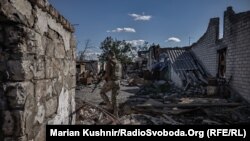 Українські воїни під Бахмутом на передовій у Донецькій області 12 жовтня 2022 року