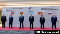 Евразия өкмөттөр аралык кеңешинин мүчө-өлкөлөрүнүн өкмөт башчылары. Ереван, Армения. 20-октябрь, 2022-жыл.