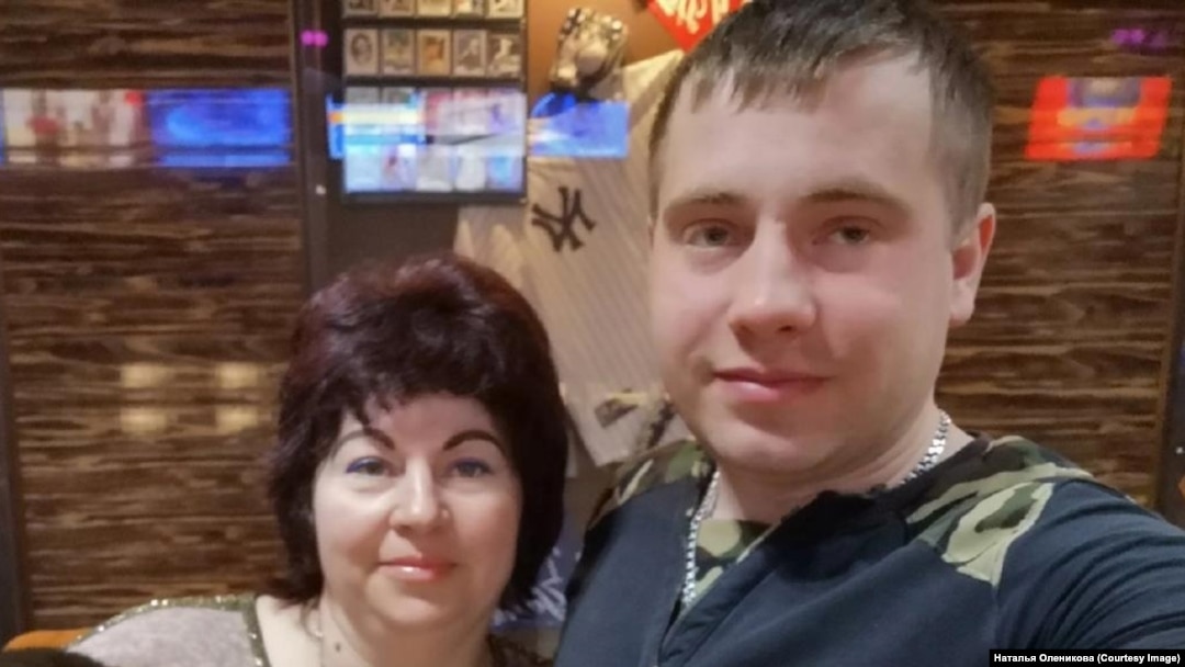 Natalya Olenikova and her son Bogdan, who died fighting in Ukraine.