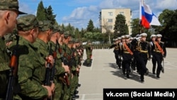 За даними журналістів, військових перевели до спеціального центру в окупованому населеному пункті Брянка на Луганщині, після чого вони перестали виходити на зв’язок (фото ілюстративне)