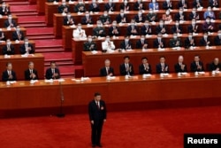 Си Цзиньпин Компартияның 20-съезін ашқан сәт. 16 қазан 2022 жыл.