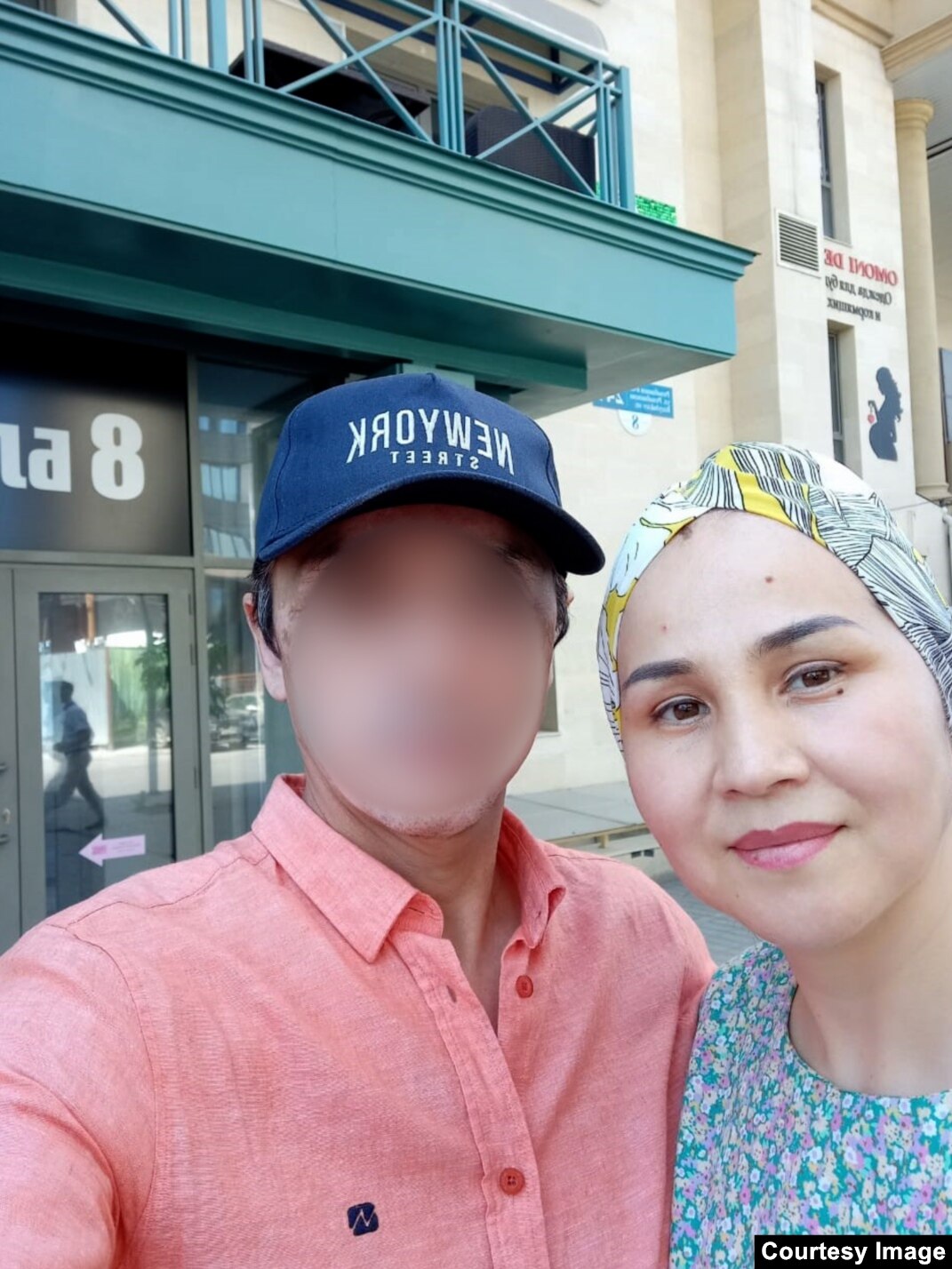 Анапа порно фото Қыздар жылап, есекке қатты ұрып кетеді