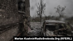 Українські військові на передових позиціях під Бахмутом, Донецька область