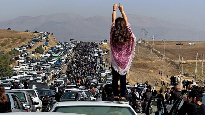 ირანელ კანონმდებელთა გეგმა ურჩი სტუდენტებისთვის უცხოეთში მოგზაურობის აკრძალვას ითვალისწიინებს