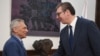 Ambasadori rus në Beograd, Aleksandar Bocan-Harcenko dhe presidenti i Serbisë, Aleksandar Vuçiq. Fotografi nga arkivi. 