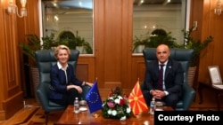 Presidentja e Komisionit Evropian, Ursula von der Leyen me kryeministrin maqedonas, Dimitar Kovaçevski.