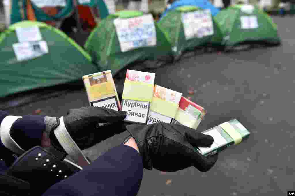 Під Міністерством охорони здоров&#39;я пройшла акція &laquo;За вільну від тютюнового диму Україну&raquo;, Київ, 19 листопада 2015 року