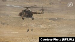 د افغان پوځیانو پوځي تطبیقات