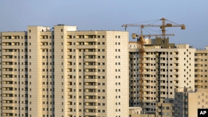 U S Sanctions Squeeze Iran Middle Class Upend Housing Sector