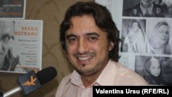 Vitalie Vovc în studioul Europei Libere la Chişinău