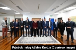 Sporazum albanskih stranaka o zajedničkom nastupu na parlamentarnim izborima u Srbiji postignut je s premijerom Kosova Albinom Kurtijem 29. septembra 2026. godine.