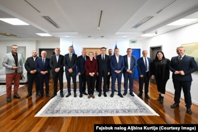 Marrëveshja mes partive shqiptare për pjesëmarrje të përbashkët në zgjedhjet parlamentare në Serbi u arrit me kryeministrin e Kosovës, Albin Kurti, më 29 shtator 2026, në Prishtinë.
