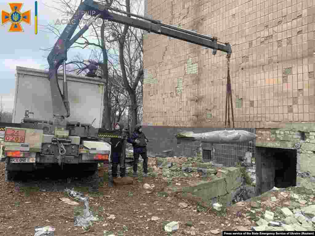 Sappers remove an unexploded FAB-500 bomb after an air strike on Kharkiv. The techniques of bomb disposal are shrouded in secrecy due to the lethal history of one-upmanship between designers and those tasked with defusing munitions. Some bombs are fitted with &quot;anti-handling devices&quot; that are designed to detonate when tampered with.&nbsp;