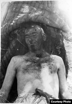 Гаип паңсаттын сөөгү ГПУнун короосунда, 1932-жылы урушта өлтүрүлгөн.