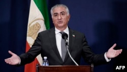 Reza Pahlavi, the former crown prince of Iran, told RFE/RL's Radio Farda that due to state pressure, critics in the Islamic republic cannot express themselves freely. (file photo)