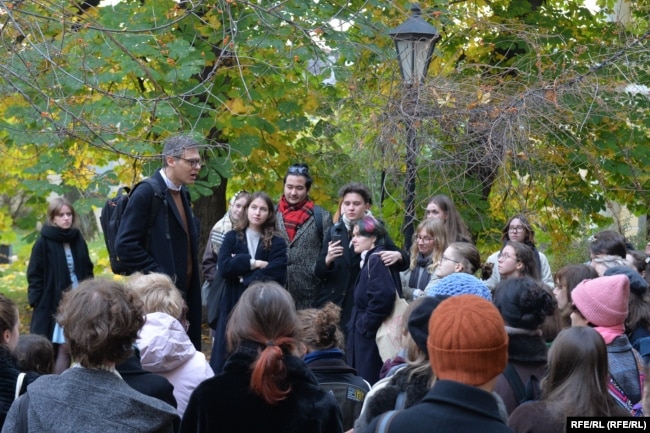 Former philosophy lecturer Denis Skopin bids farewell to his students after his dismissal in October 2022.