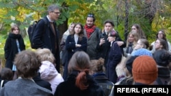Denis Skopin says goodbye to his students at St. Petersburg State University after being fired for his anti-war views.