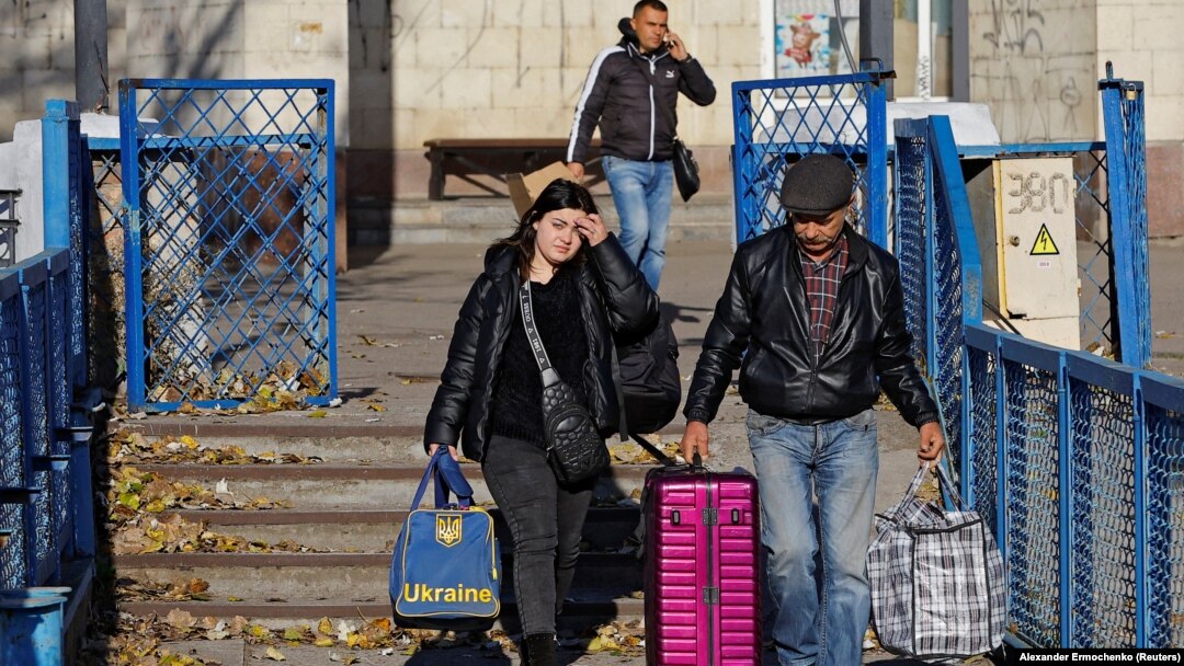 Mulți locuitori din orașul ucrainean Herson au plecat în ultimele luni. Este cel mai mare oraș controlat de forțele ruse de la începutul invaziei din februarie. 