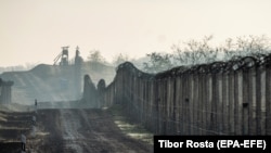 Hungary installed a border fence to prevent migrants from entering the country in Hercegszanto, in the vicinity of the border between Serbia and Hungary.
