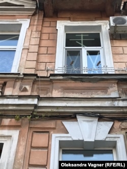 Adhesive tape on windows in Odesa