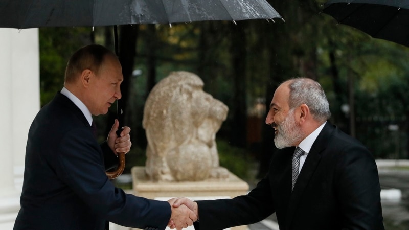 Pașinian: politica Armeniei de a se baza pe Rusia pentru a-și garanta securitatea a fost „o greșeală strategică”