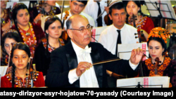 Dirižýor Aşyr Hojatow