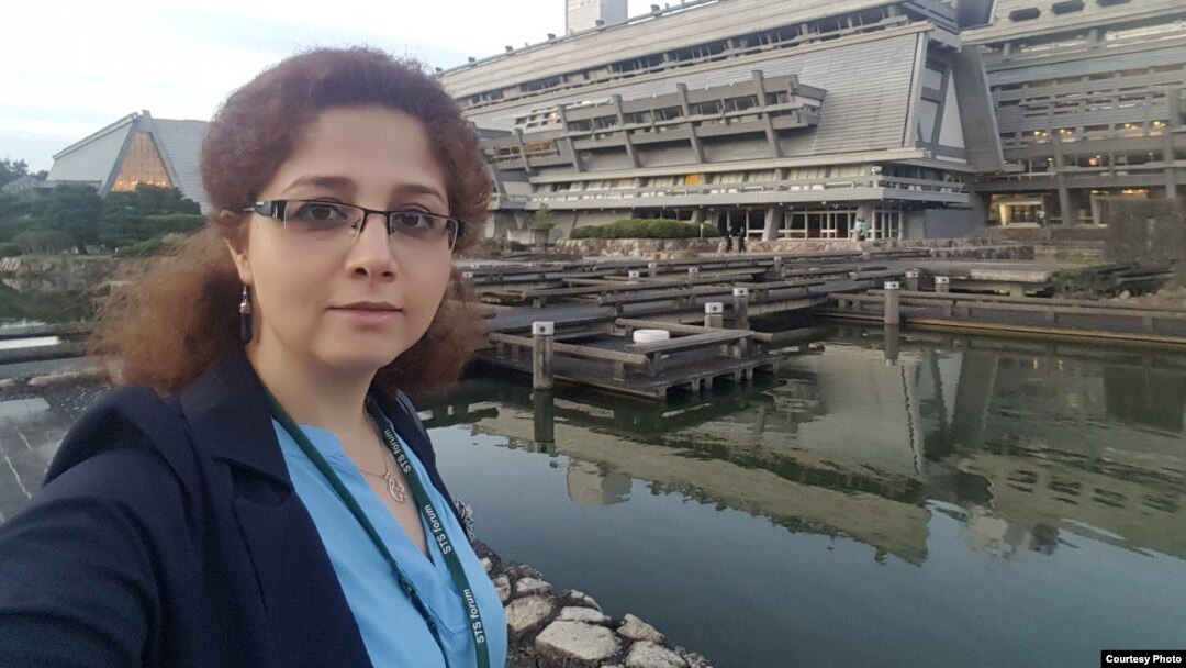 Encieh Erfani resigned professor of Zanjan University 