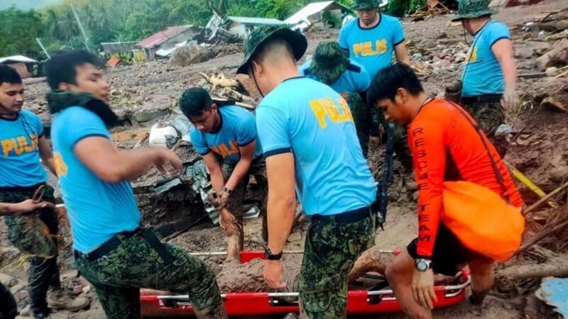 Поплавите на Филипини однесоа десетици животи 