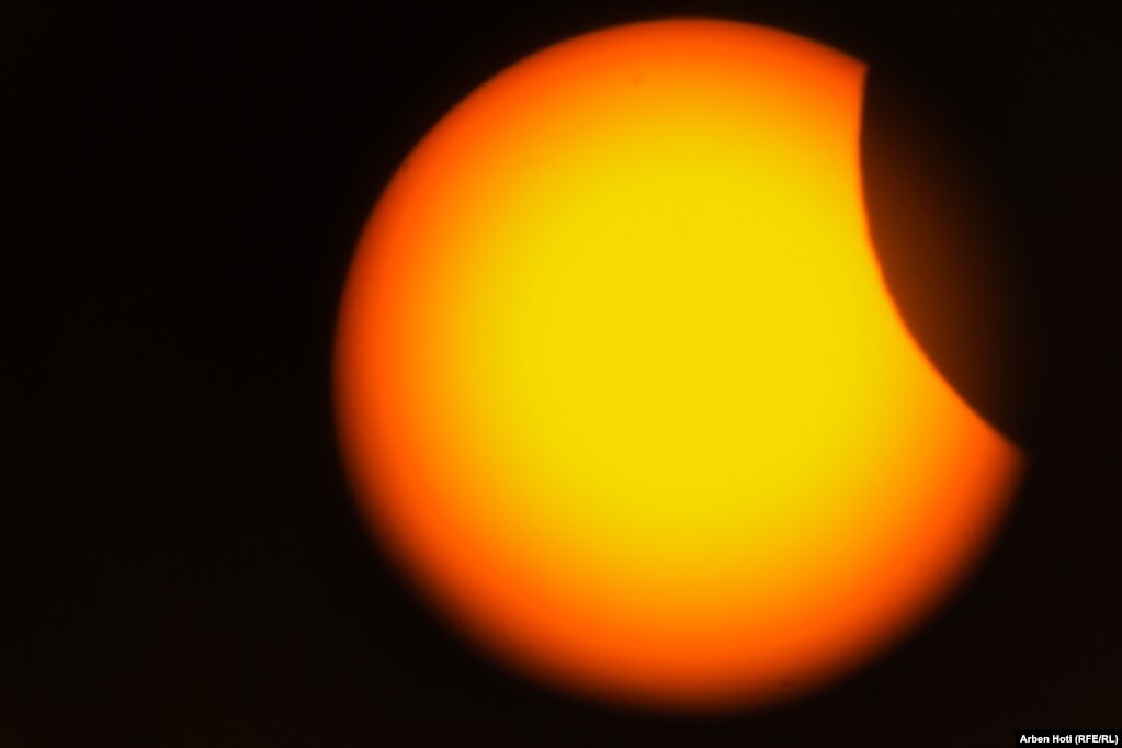 Një tjetër fotografi nga teleskopi&nbsp;e eklipsit të&nbsp;Diellit.