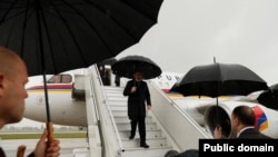 Armenian Prime Minister Nikol Pashinin arrives in Sochi on October 31.