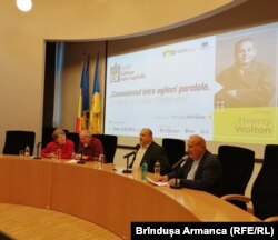 Thierry Wolton a susținut la Universitatea de Vest Timișoara conferința Comunismul între oglinzi paralele, întâlnire moderată de Cristian Pătrășconiu și Mircea Mihăieș