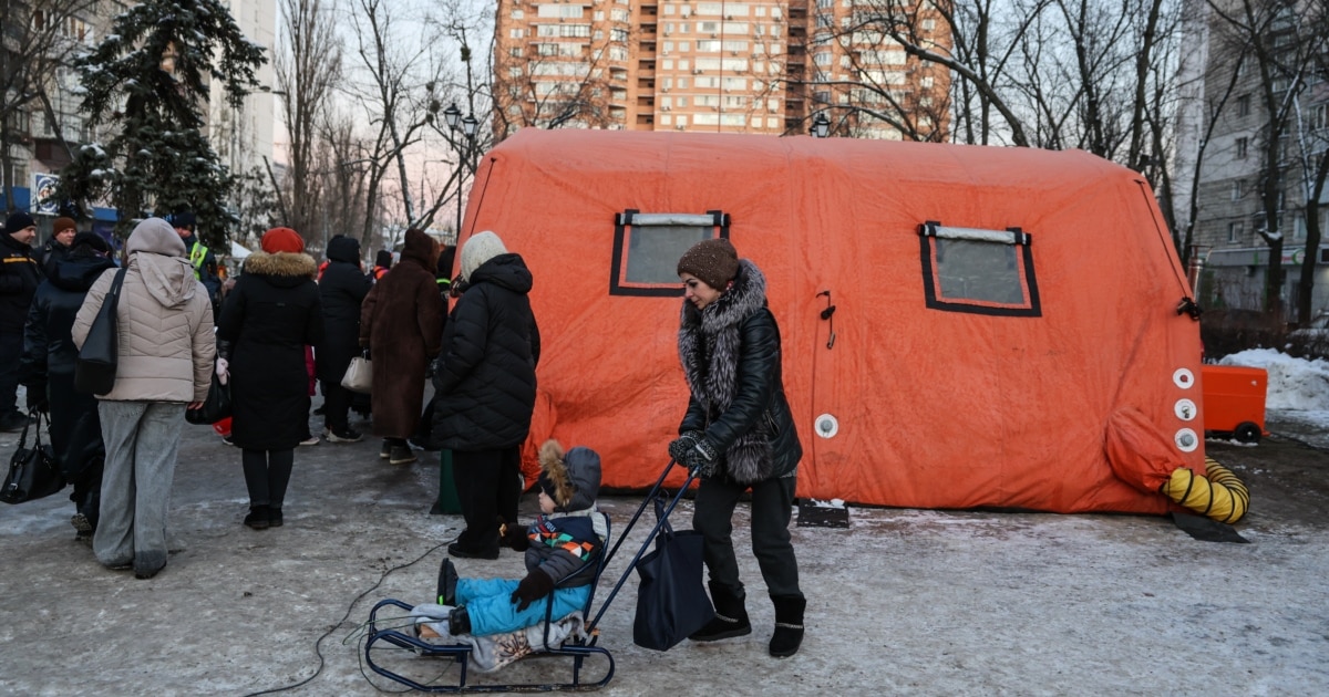 Київ без тепла: 1200 багатоповерхівок залишаються без опалення