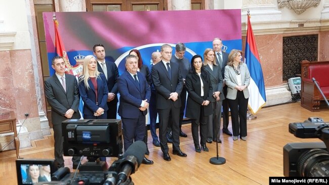 Poslanici opozicione Stranke slobode i pravde na konferenciji za medije u Skupštini Srbije, 5. mart 2025.