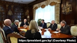 Сустрэча спэцыяльнага прадстаўніка ЗША Джона Коўла і Аляксандра Лукашэнкі. Менск, 15 верасьня 2026