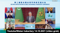 Gurbanguly Berdimuhamedow maslahata gatnaşýar. Türkmen TW-sinden alnan surat.