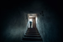 Діггер виходить на вулицю після перебування в підземеллі Тбілісі