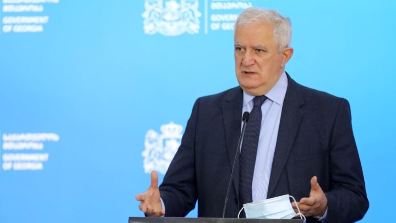 ამირან გამყრელიძე მხარდაჭერას უცხადებს ექიმ გოგი ჩახუნაშვილს, რომელიც პოლიციამ დააკავა