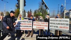 Protesti u blizini zgrade Ambasade Sjedinjenih Američkih Država u Sarajevu, Bosna i Hercegovina, 1. novembar 2021.