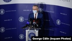 Sorin Cîmpeanu a declarat că testele pe bază de salivă nu pot fi administrate numai de personalul medical din școli pentru că acesta este insuficient. 