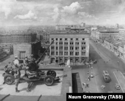 Зенитная артиллерия, Москва, октябрь 1941-го года.